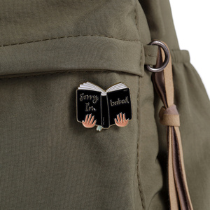 Libro <span class=keywords><strong>Nerd</strong></span> esmalte Pins personalizado Lo siento, estoy reservado broches insignias de solapa lectura divertida interés joyería regalo para niños amigos - Product Image 3