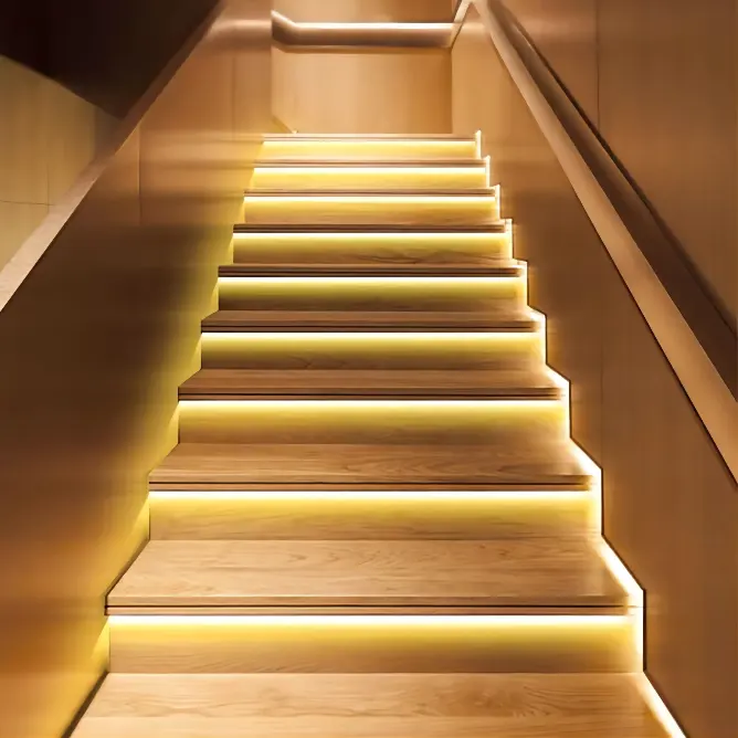 Insert en caoutchouc noir en métal de luxe, vente en gros, éclairage de nez d'escalier, profilé en aluminium Led