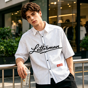 Camisa Tejida de Dos Piezas con Bloques de Color Personalizados al por Mayor ODM, Logotipo de Letras Bordado Personalizado, Puños en Contraste de Alta Calidad con Botones - Product Image 3