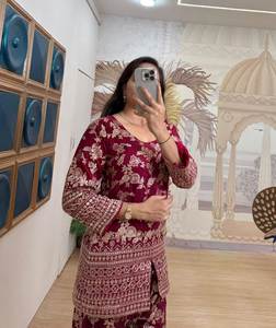 Nouveau costume Palazzo de vêtements de fête de créateur pour les femmes Top Dupatta Set avec broderie lourde tenue élégante pour les occasions festives - Product Image 4