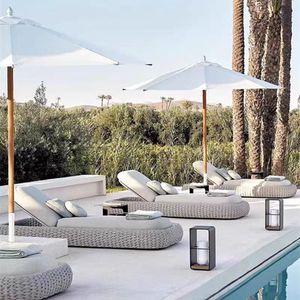 <span class=keywords><strong>Chaise</strong></span> <span class=keywords><strong>longue</strong></span> pliable d'extérieur en rotin durable avec cadre en aluminium moderne, coussin en coton et pieds coniques pour terrasse <span class=keywords><strong>de</strong></span> piscine et <span class=keywords><strong>bain</strong></span> <span class=keywords><strong>de</strong></span> <span class=keywords><strong>soleil</strong></span> - Product Image 3