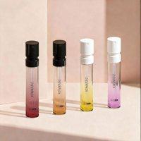 Atomiseur de parfum en verre de 1,5 ml, 2 ml, 2,5 ml pour échantillons de voyage, vaporisateur à fine brume, OEM, étiquette privée, emballage personnalisé
