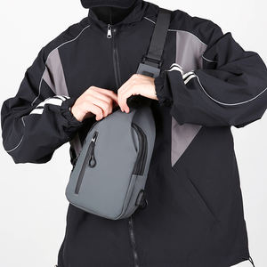 กระเป๋าคาดอกผู้ชายแบบเรียบง่ายใส่ไปยิมเดินทางได้เยอะโลโก้ออกแบบได้ตามต้องการ - Product Image 6