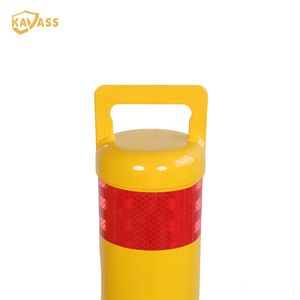 KAVASS Postes de Seguridad Metálicos Móviles de Acero para Protección de Calles, Entradas de Vehículos y Estacionamientos, con Candado, Removibles - Product Image 3