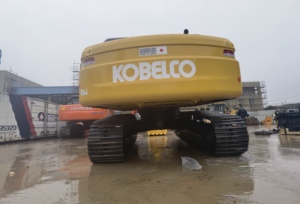 Excavatrice Kobelco SK200 d'occasion, prix avantageux, d'origine japonaise, garantie d'un an. - Product Image 5