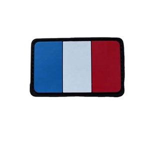 Patch en PVC souple 3D personnalisé avec logo pour chapeau, patch en caoutchouc avec design du drapeau britannique personnalisé, thermocollant - Product Image 2