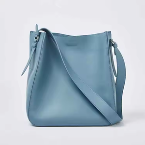 Sac seau personnalisé haut de gamme au design moderne, sac à main en cuir pour femme, sac à bandoulière rétro tendance - Product Image 6