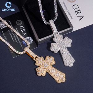 Colgante de Cruz de Moissanita, Plata 925, Chapado en Oro de 18K, Estilo Hiphop, Unisex, con Incrustaciones de Diamantes, Colgante de Cruz Baguette - Product Image 4