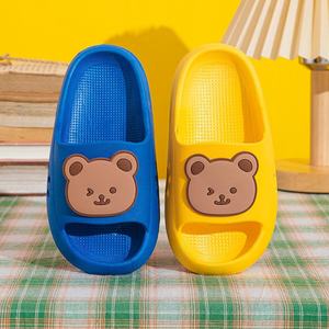 Pantoufles pour enfants EVA dessin animé mignon d'ours pour bébés garçons et filles enfants chaussures d'été familiales antidérapantes - Product Image 2