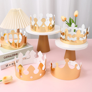 Chapeau de gâteau d'<span class=keywords><strong>anniversaire</strong></span> de style moderne pour enfants et adultes Chapeau en papier décoratif pour accessoire de fête Couronne <span class=keywords><strong>moins</strong></span> chère - Product Image 1