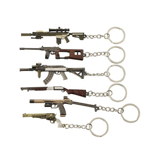 Popular Mini Escopeta de Juguete de 6cm/9cm con Acción de Bomba, Modelo de Aleación, Colgante para Llavero, para Colección de Cosplay - Product Image 1