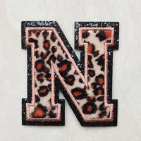 Patch brodé thermocollant personnalisé en chenille imprimé léopard, 26 lettres brodées, pour vêtements, chapeaux et sacs