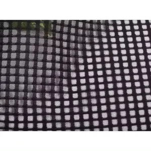 Yeni tasarım % 100% Polyester Siyah kare jakarlı örgü Altıgen örgü kumaş