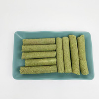 Friandises pour chiens en bâtonnets d'herbe à chat écologiques riches en protéines lyophilisées pour soulager les boules de poils en vrac