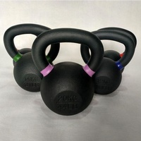Kettlebell en fonte massif monobloc ultra-résistant, idéal pour les entraînements de force et de fitness pour tout le corps