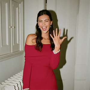 Gran oferta, vestido personalizado para mujer, ropa femenina hecha en fábrica, Vestido corto informal sin tirantes de un hombro a la moda para fiesta diaria - Product Image 1