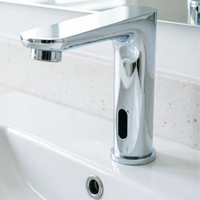 Robinet à capteur sans contact moderne en acier inoxydable chromé à montage sur plan à trou unique, très vendu, pour lavabo de salle de bain, avec plus de 500 000 utilisations
