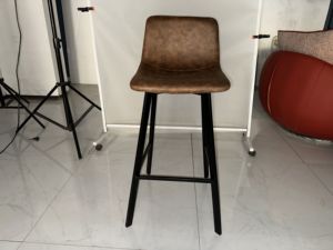 Wholesale Luxury Modern Home & Restaurant Kitchen Metal <b>Bar</b> <b>Stool</b> Orange Faux <b>Leather</b> Counter Height Dining Chair - Product Image 3