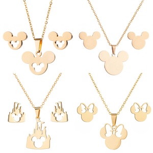Ensemble de bijoux pour femmes, collier et boucles d'oreilles en acier inoxydable plaqué or 18 carats PVD, motif <span class=keywords><strong>Minnie</strong></span> Mouse et Mickey, sans ternissement - Product Image 1