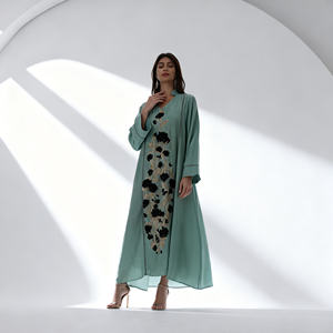 Robe Abaya élégante en polyester avec strass thermocollants de qualité supérieure pour femmes musulmanes, sur mesure - Product Image 2