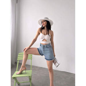 Short en jean bleu foncé à motifs pour femme DEFILL, avec ourlet à franges, 100 % coton, style décontracté d'été pour filles et femmes - Product Image 3