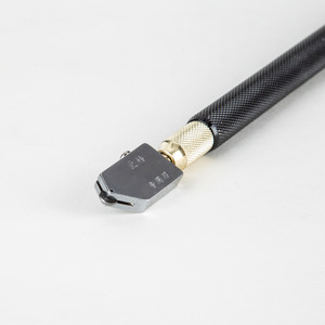 Coupe-<span class=keywords><strong>verre</strong></span> multifonction de couleur noire et outils de coupe-<span class=keywords><strong>verre</strong></span> pour <span class=keywords><strong>couper</strong></span> le <span class=keywords><strong>verre</strong></span> - Product Image 4