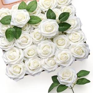 Roses artificielles faites à la main de 8 cm, 25 bourgeons de roses en mousse PE pour l'artisanat DIY, les fêtes en plein air, les mariages et les remises de diplômes - Product Image 2