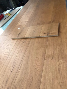 <span class=keywords><strong>Parquet</strong></span> en chêne européen à larges lames sur mesure, système de pose clipsable durable T&G, <span class=keywords><strong>parquet</strong></span> <span class=keywords><strong>massif</strong></span> d'ingénierie au design moderne pour intérieur - Product Image 2