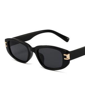 2023 hommes femmes petites lunettes cadres 2023 clair lentille approvisionnement en gros <span class=keywords><strong>prix</strong></span> Vintage oaval lunettes de soleil - Product Image 1