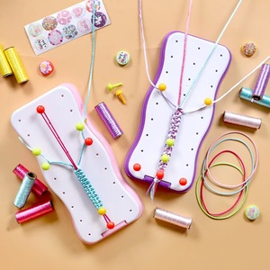 Kit de fabrication de bracelets en plastique <span class=keywords><strong>pour</strong></span> enfants de 7 <span class=keywords><strong>à</strong></span> 14 ans - <span class=keywords><strong>Métier</strong></span> <span class=keywords><strong>à</strong></span> <span class=keywords><strong>tisser</strong></span> manuel DIY avec boîte colorée, ensemble de jouets créatifs - Product Image 6