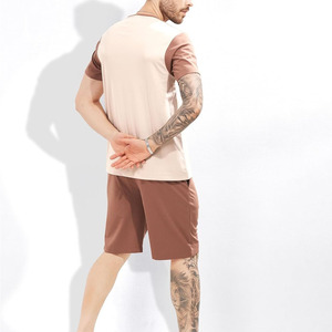 Ensemble T-shirt et short pour homme, décontracté, logo personnalisé, 100% coton, été, deux pièces, séchage rapide, haute qualité, vente en gros - Product Image 4