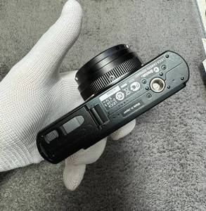 Cámara sin Espejo Leica D-LUX5 de <span class=keywords><strong>Segunda</strong></span> <span class=keywords><strong>Mano</strong></span>, 10.1MP, Pantalla de 3.0 Pulgadas, Sensor CCD de 1/1.63 Pulgadas, Zoom Óptico de 17x-30x, Video Dual - Product Image 5