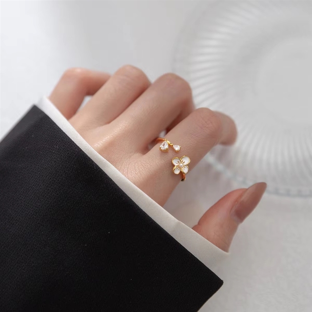 Minimalist White Flower Enamel Ring Adjust Finger Ring  18K Gold Plated Adjustable Rings