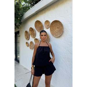 Conjunto Informal de Otoño NEGRO XS Julia, Ropa de Punto Tejida de Alta Calidad con Top sin Tirantes y Logotipo Personalizado, Corte Ajustado - Product Image 1