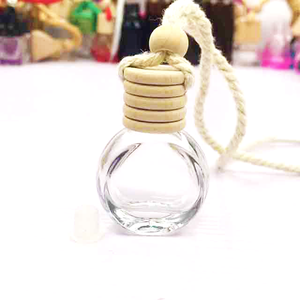 Bán buôn 8ml treo xe làm mát không khí Mặt dây chuyền nước hoa hương liệu lọ dày phong cách xe hơi nước hoa khuếch tán chai - Product Image 5