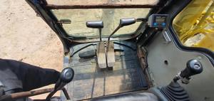Excavadora Usada KOBELCO SK75 Mini de 7.5 Toneladas con Pocas Horas de Trabajo, Excavadora de Segunda Mano en el Almacén de Shanghái, Eficiente en Combustible, en Existencia - Product Image 6