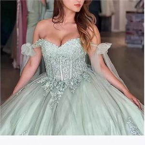 Vestido De Quinceañera <span class=keywords><strong>Verde</strong></span> Estilo Baile con Hombros Descubiertos Apliques Florales y Lazo de Encaje en Espalda Tipo Corsé para Fiesta de Chicas - Product Image 3