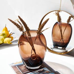 Bixuan vaso <span class=keywords><strong>di</strong></span> <span class=keywords><strong>vetro</strong></span> soffiato a mano decorazione per la casa centrotavola da tavolo bombola forme marrone scuro colore solido <span class=keywords><strong>di</strong></span> <span class=keywords><strong>vetro</strong></span> <span class=keywords><strong>vasi</strong></span> <span class=keywords><strong>di</strong></span> fiori <span class=keywords><strong>di</strong></span> nozze - Product Image 5