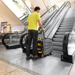 เครื่องทำความสะอาดบันไดเลื่อน BR 47/35 Esc รุ่นใหม่จาก Karcher ทำความสะอาดได้โดยไม่ต้องปิดเครื่อง ทำความสะอาดได้ถึงข<span class=keywords><strong>อบ</strong></span> ความกว้าง 470 มม. - Product Image 1