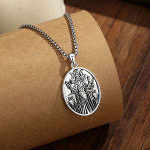 Colliers Mystiques Triple Lune Déesse Lilith en Laiton Merryshine, Pendentifs Magiques Lilith Hécate Phase pour Sorcières - Product Image 3