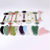 Rouleau facial et ensemble Gua Sha en forme de cœur, kit d'outils de soin de beauté en résine à double tête pour massage du visage
