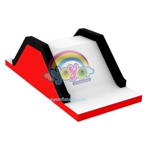 Rampe double gonflable commerciale rouge et noire pour enfants, plateforme de rebond pour le skate, équipement de jeu sûr pour l'intérieur et l'extérieur - Product Image 3