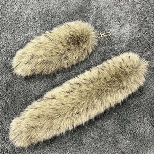 Bolso de cola de zorro de piel sintética suave, colgante de mochila de Metal con llavero de coche de piel de felpa y accesorio de joyería de plástico PU, forma de bola de piel - Product Image 3