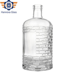 Botella <span class=keywords><strong>de</strong></span> vidrio tallada en <span class=keywords><strong>Agave</strong></span> <span class=keywords><strong>de</strong></span> forma única al por mayor, botella <span class=keywords><strong>de</strong></span> espíritu <span class=keywords><strong>de</strong></span> vidrio <span class=keywords><strong>de</strong></span> 750ml, botella <span class=keywords><strong>de</strong></span> vidrio <span class=keywords><strong>de</strong></span> fondo cuadrado con hombro deslizante con corcho - Product Image 5
