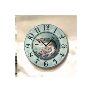 Horloge murale ronde silencieuse en bois classique de 45x45 cm avec motif de poissons colorés imprimés et numérotés, idéale pour un cadeau - Product Image 1