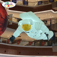 Grand modèle d'astronaute gonflable blanc personnalisé pour magasin