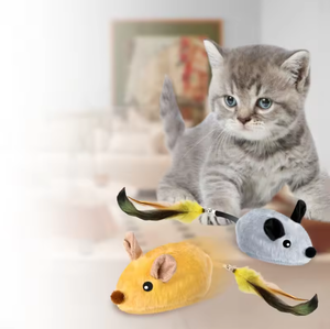 Juguete Interactivo Recargable para Gatos, de Plumas y Plástico, Moderno, Educativo y Ecológico, con Diseño de Ratón de Peluche y Control Remoto - Product Image 1