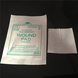 Pansement non adhésif MediCare 5x5 cm, pansement médical absorbant pour couvrir les plaies - Product Image 2
