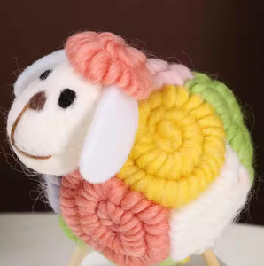 Statue de mouton Souvenirs à bas prix Figurine miniature pour décoration mouton en laine - Product Image 6