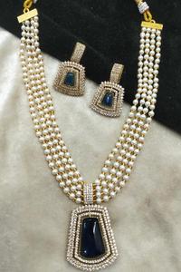 Conjunto de Collar de Novia de Perlas y Kundan Chapado en Oro de Primera Calidad con Colgante de Piedra y Pendientes a Juego, Joyería Étnica - Product Image 3